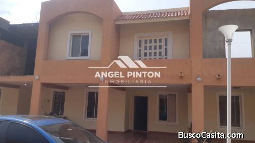 CASA VENTA CLUB HIPICO MARACAIBO API 5168 ELIDA HERNANDEZ ANGEL PINTON FA T.W.