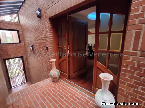 Hermosa casa en venta en Colinas  de Tamanaco