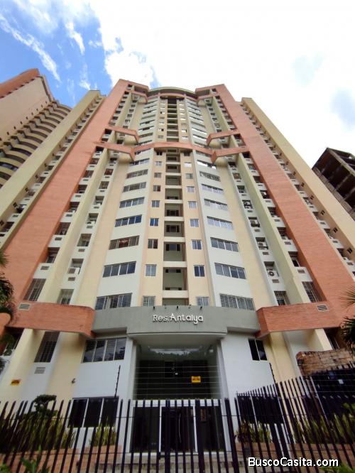 Eglée Suárez Vende Apartamento en Residencias Antalya, Las Chimeneas - Valencia