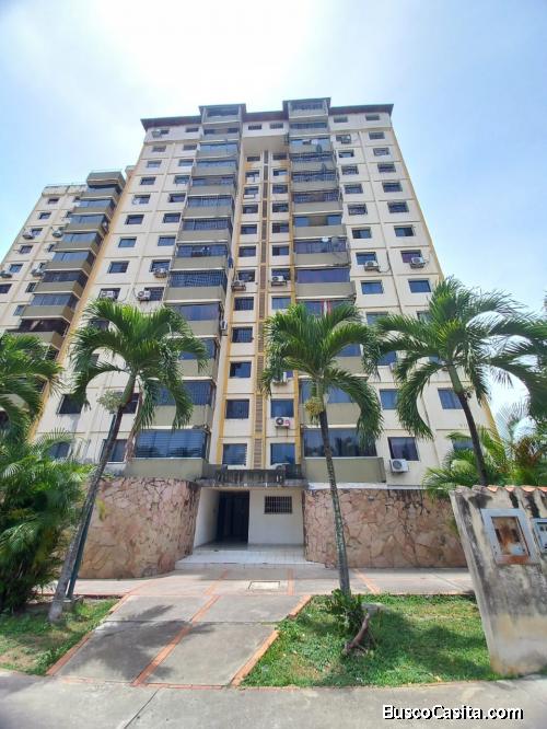 APARTAMENTO EN VENTA EN RES. LAS GUACAMAYAS CIRCUITO CERRADO