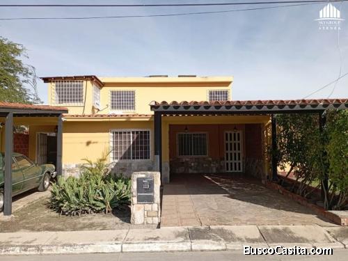 EN VENTA CASA DE OPORTUNIDAD (DOS NIVELES) SAN JOAQUIN - URB. TIERRA DEL SOL 