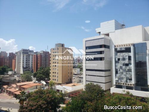 APARTAMENTO ALQUILER AV CECILIO ACOSTA MARACAIBO API 4957 ELIDA HERNANDEZ ANGEL PINTON FS T.W.