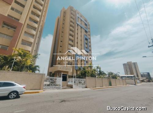 APARTAMENTO EN ALQUILER EN AV BELLA VISTA MARACAIBO API 4802 ELIDA HERNANDEZ ANGEL PINTON FS T. W.