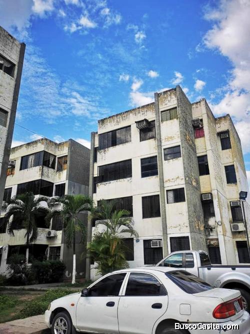 Venta Apartamento Resid. Flamingo Park III, Urb. Parque Valencia