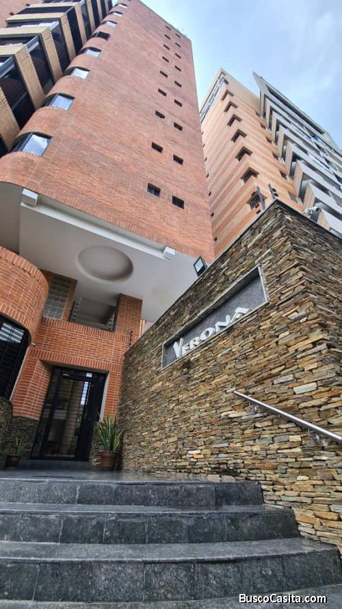 Eglée Suárez Vende Pent House en Res Verona Urb La Trigaleña, Valencia