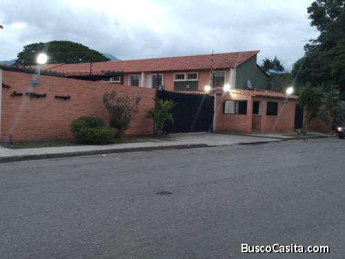 Eglée Suárez Vende Townhouse totalmente remodelado en San Diego. 