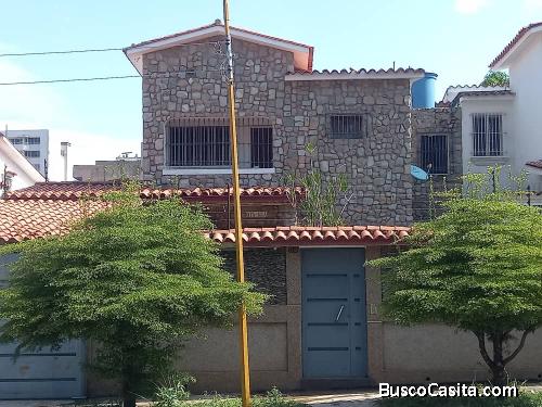Eglée Suárez Vende Casa de dos plantas en la Trigaleña. 