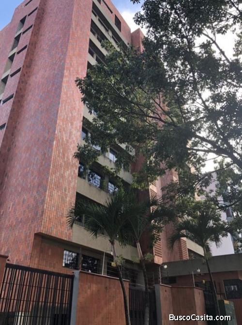Eglée Suárez Vende Apartamento en Valles de Camoruco, Residencias Lexus. 