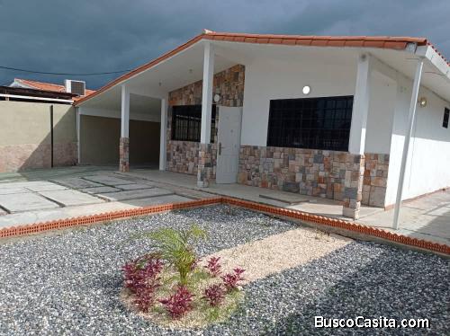 Solo Clientes. KN Bienes Raices Alquila Casa en la 5ta etapa de Ciudad Alianza Guacara Carabobob