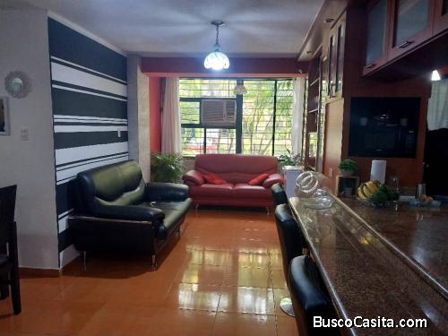 Eglée Suárez Vende Apartamento en Resd Pauji Urb. la Granja, Naguanagua. 