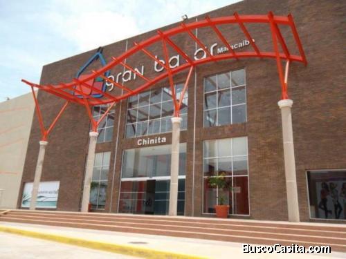 LOCAL COMERCIAL EN VENTA EN CENTRO COMERCIAL GRAN BAZAR, MARACAIBO.