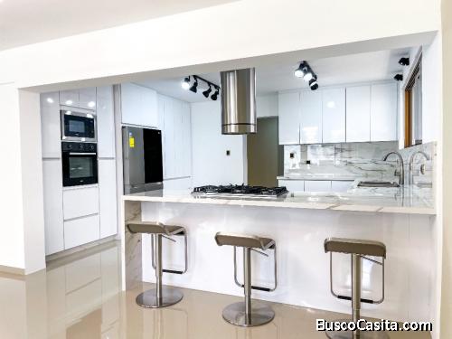 VENDE CASA REMODELADA EN LA VIÑA VALENCIA EDO CARABOBO