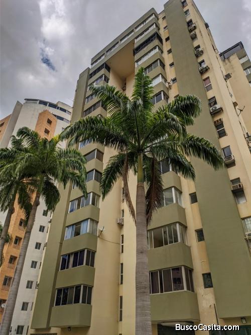 Eglée Suárez Vende Apartamento en Exclusiva zona de Valencia, Urb. El Parral, Res. Alfa