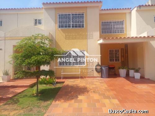 CASA VENTA EN VIENTO NORTE EN CANAIMA MARACAIBO API 7711 ELIDA HERNANDEZ ANGEL PINTON FS T.W.