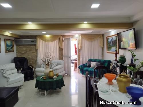 Eglée Suárez Vende Townhouse en San Diego, Conjunto Residencial Villas Isla de Aves.