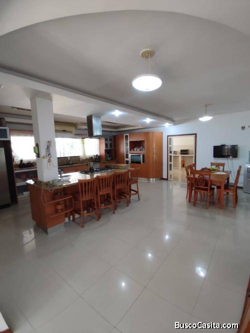 ZORAIDA ARAUJO VENDE CASA EN GUAPARO VALENCIA FOC-1677