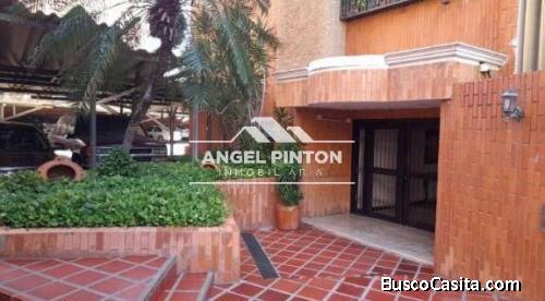 APARTAMENTO EN VENTA EN AV BELLA VISTA MARACAIBO API 4826 ELIDA HERNANDEZ ANGEL PINTON FS TEAM WORK