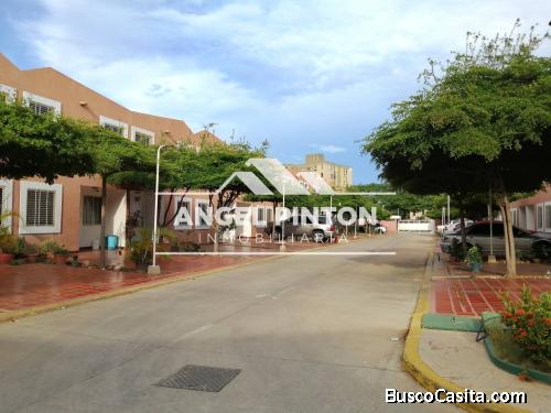 CASA EN VENTA VILLA CAMPO ALTO CIUDADELA FARIA MARACAIBO API 4805ELIDA HERNANDEZ ANGEL PINTON FS T.