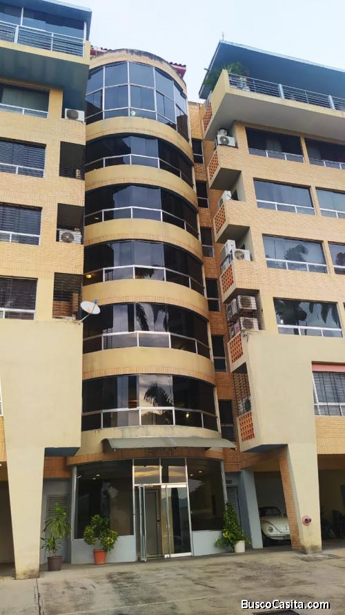 Eglée Suárez Vende Apartamento en Mañongo, Residencias Santa Teresita. 