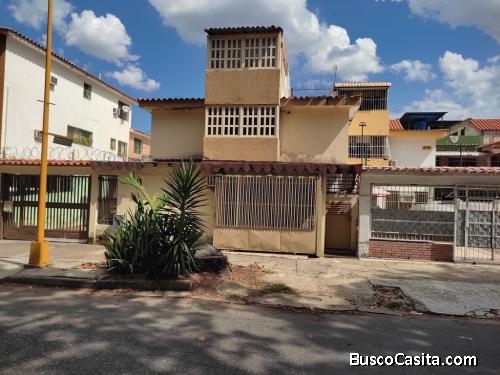 Eglée Suárez Vende Aparto Quinta en Prebo, Valencia. 