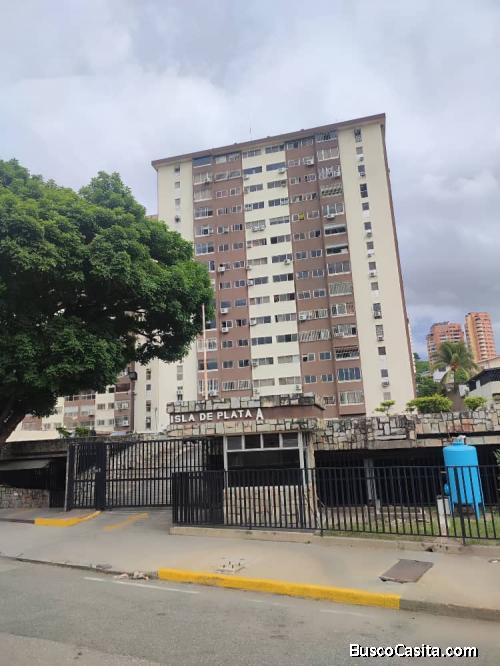 Eglée Suárez Vende Apartamento en Res. Isla de Plata Urb. El Bosque. 
