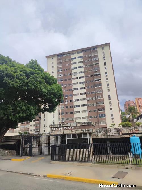 Eglée Suárez Vende Apartamento en Res. Isla de Plata Urb. El Bosque. 