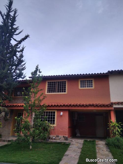 Town House En Venta En Urb Nueva Segovia