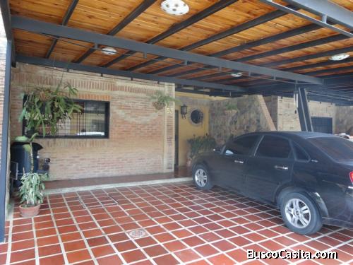 Eglée Suárez Vende Town House en San Diego.