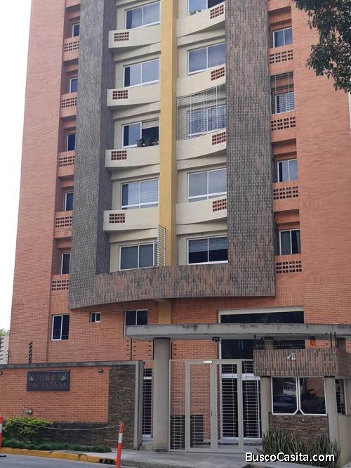 Eglée Suárez Vende Apartamento en Res. Tierra Encantada, Las Chimeneas. 