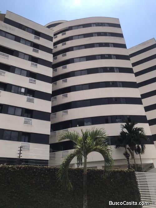 Eglée Suárez Vende Apartamento en Residencias OMEGA en El Parral. 
