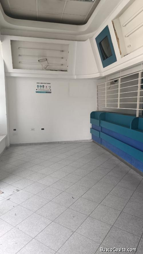 Local En Alquiler En Zona De Gran Tráfico En El Centro De Cabudare, Estado Lara