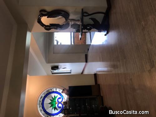 Eglée Suárez Vende Amplio Apartamento en Res. Ineska, Mañongo. 