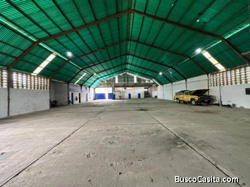 Galpón En El Cují, Con Una Ubicación De Fácil Acceso