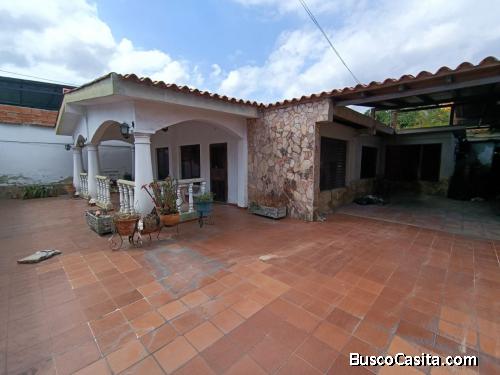 Casa En Avenida La Mata para desarrollo potencial de tus proyectos