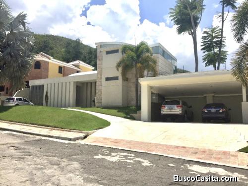 Eglée Suárez Vende Casa Espectacular en Guaparo. 