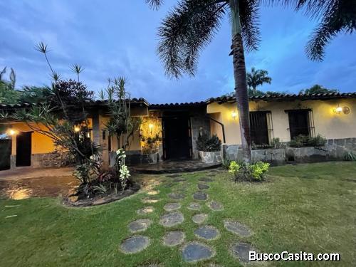 Eglée Suárez Vende Casa en Colinas De Guaparo. 