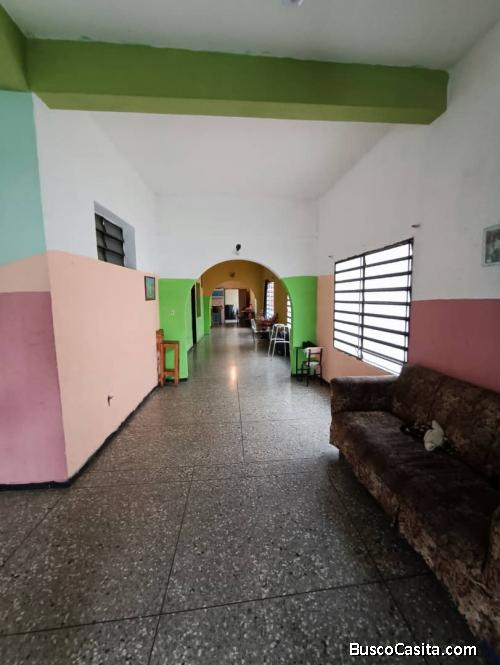 Casa Comercial En La 57 para la creación de clínicas, preescolar, colegios, Spa, Bufette y oficinas