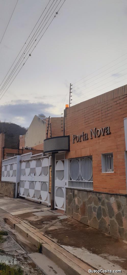 Eglée Suárez Vende Town House Las Palmas, Urb El Parral. 