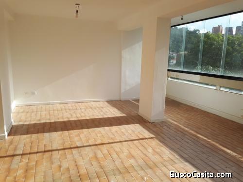 Eglée Suárez Vende Apartamento en Terraza los Nísperos. 