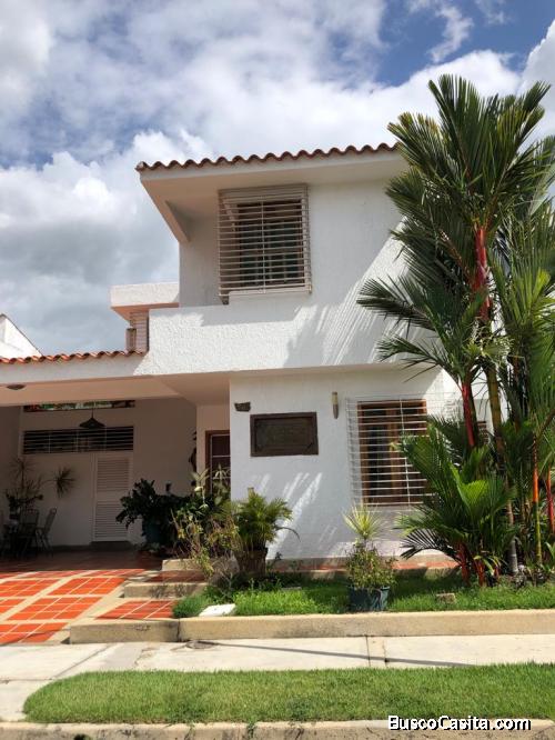 Eglée Suárez Vende Casa en Res. Los Girasoles, Trigal Norte. 