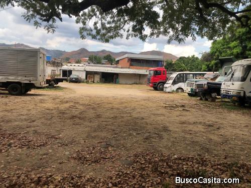 Eglée Suárez Vende Vende Terreno en la Candelaria, Valencia. 