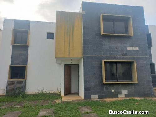 TOWNHOUSE EN OBRA GRIS 185 MTS2