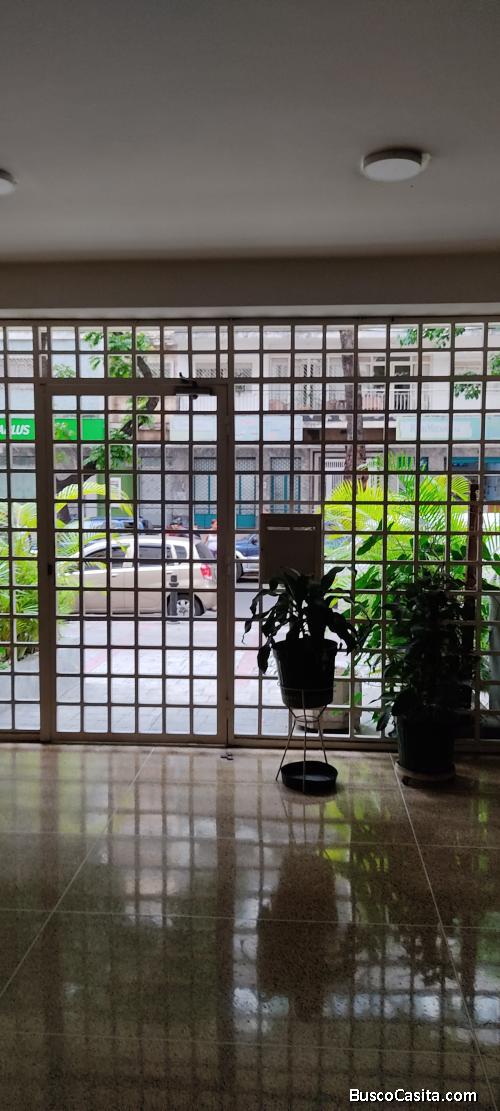 EN VENTA APATAMENTO COLINAS DE BELLO MONTE, CARACAS.