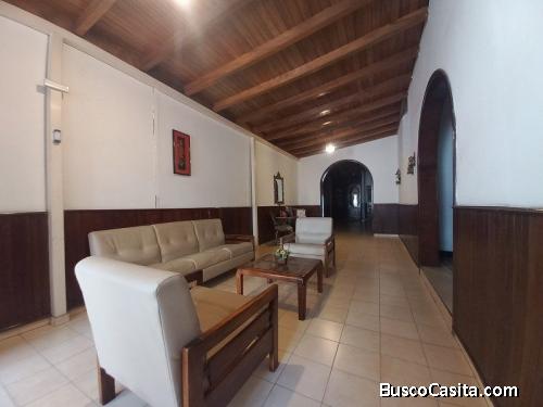 CASA EN VENTA EN LA MEJOR ZONA DEL OESTE DE BARQUISIMETO