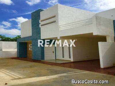 Bello Town House en Venta A ESTRENAR - Cabimas Código: 167454