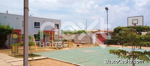 CONJUNTO CERRADO VENTA CAMINOS A LA LAGUNITA MARACAIBO NEXT 265 ELIDA HERNANDEZ NEXT HOUSE