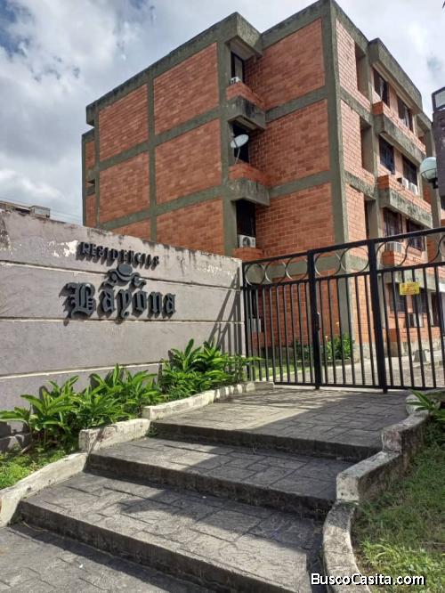 Apartamento en Res. Bayona, Los Guayabitos, Naguanagua.