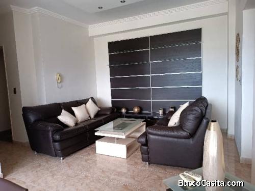 EN VENTA APTO. EN LA TRIGALEÑA RESD. VENEZIA