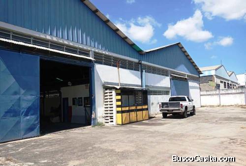 Alquila Galpón Avenida Principal de Paraparal