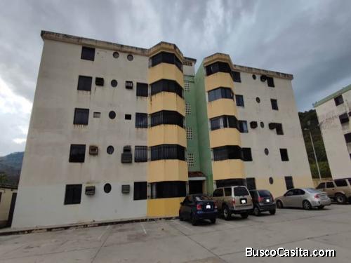 EN VENTA APTO. EN NAGUANAGUA RESD. LOS CANDILES 